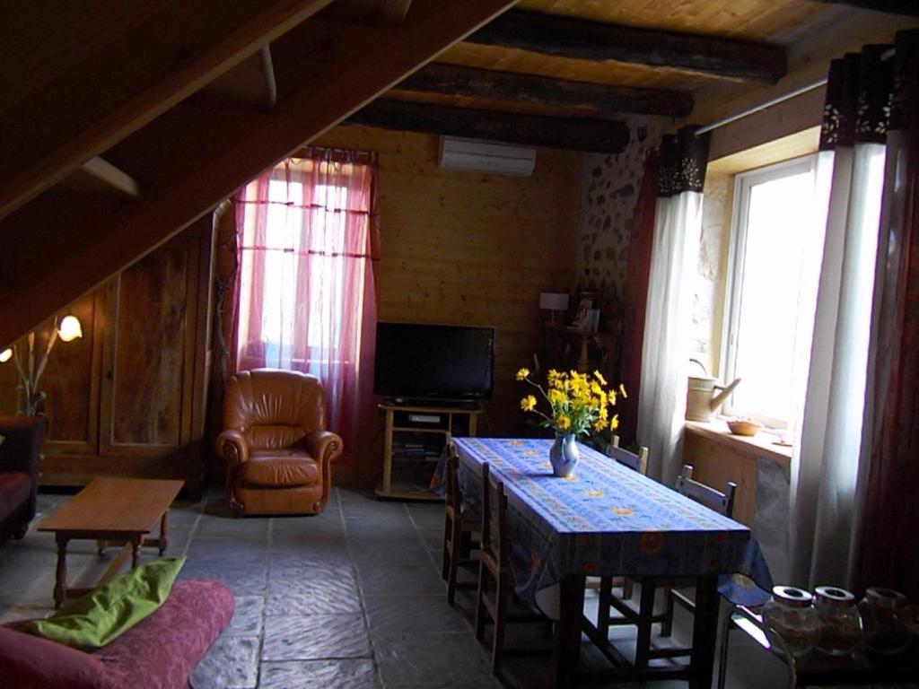 Chambres d'hôte les Jardins de Prasserat Vallon-Pont-dʼArc Exterior foto